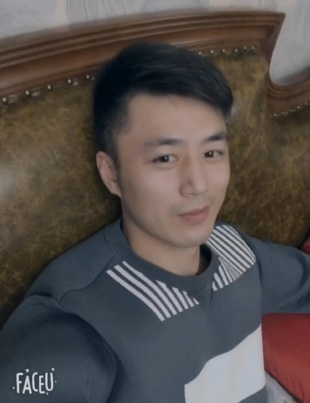 楊政宇的第一张照片--河南认干亲服务网